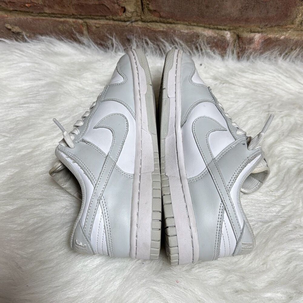 Nike Dunk Women’s Low Photon Dust Sneaker Size 7 - Picture 5 of 8